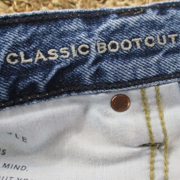 American Eagle Jeans Men's 41x33 Medium Wash‎ Classic Bootcut Denim - Picture 7 of 10